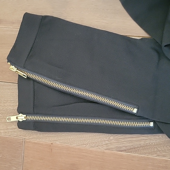 NWOT Spanx GreenSeamless Side Zip Leggings in Green Small - Picture 3 of 5